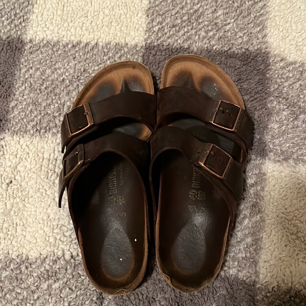 I’m selling my Birkenstocks, size 9. I’m downsizing and don’t need them anymore.